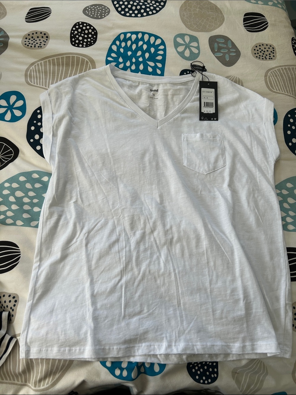 Mavi simple perfect white T